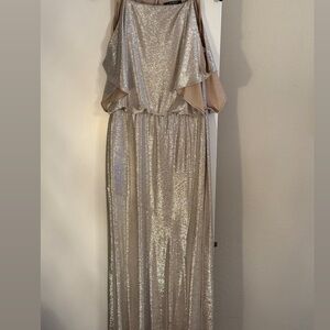 Elegant Gold Evening Dress
